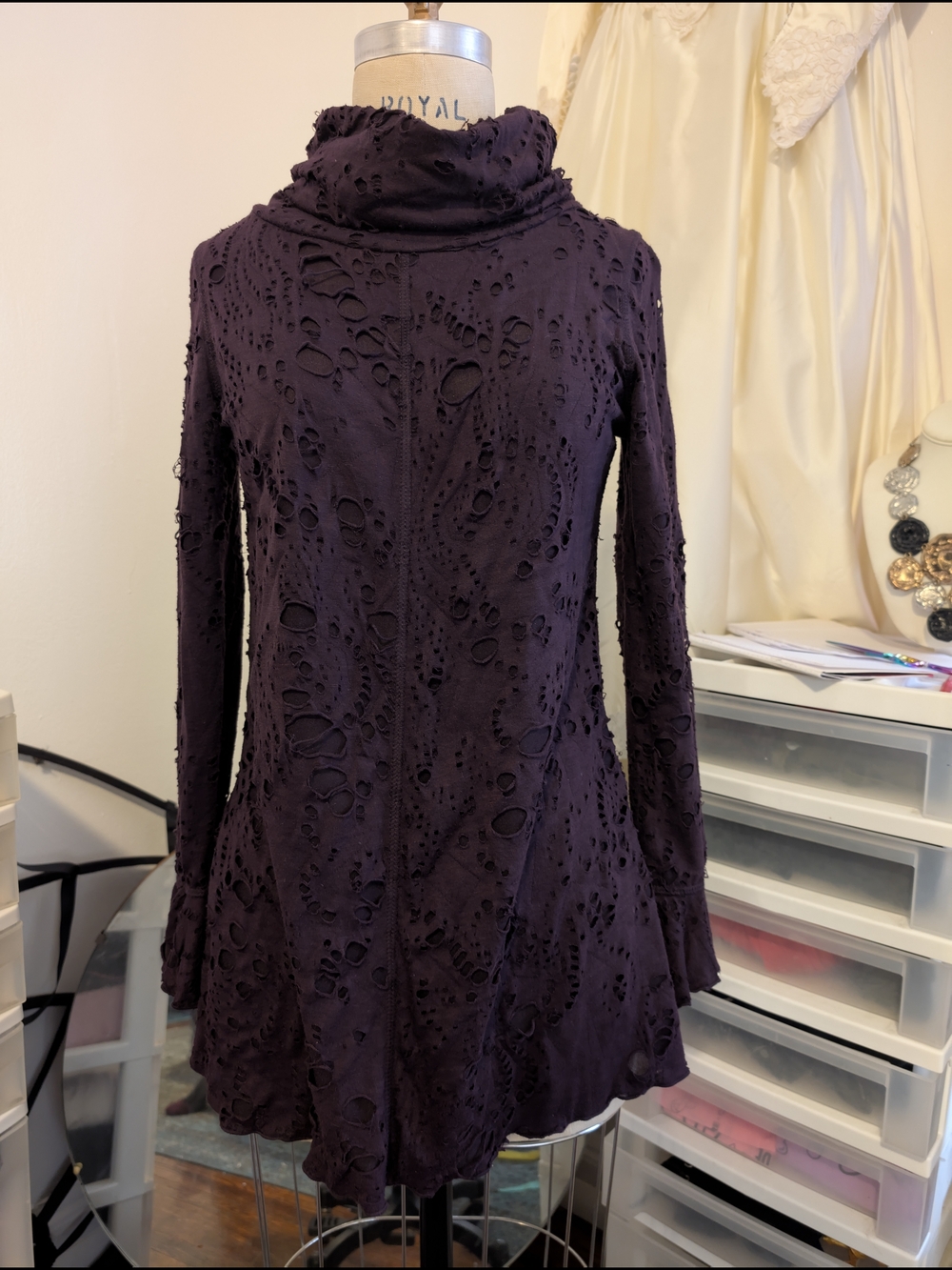 Women's Purple Cutout Long Sleeve Tunic